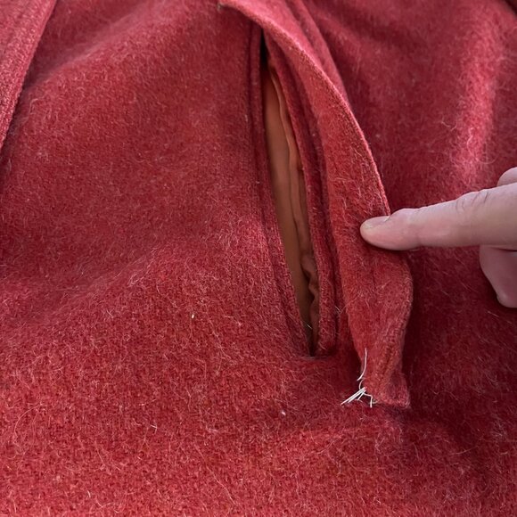 Vintage Mod Wool Cape | Davis of Boston | One Size Fits Most - Picture 6 of 9